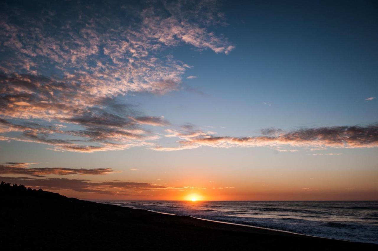 ホテル Paredon Surf House El Paredón Buena Vista エクステリア 写真