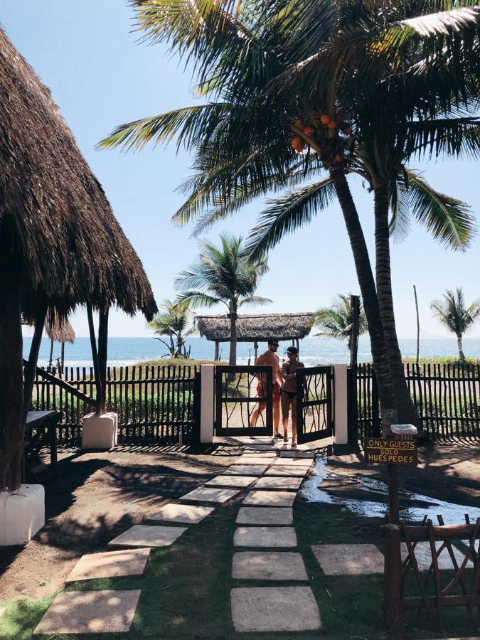 ホテル Paredon Surf House El Paredón Buena Vista エクステリア 写真