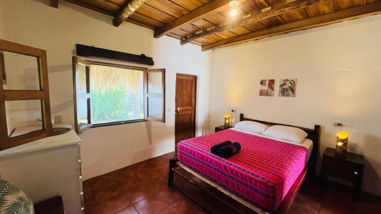 ホテル Paredon Surf House El Paredón Buena Vista エクステリア 写真
