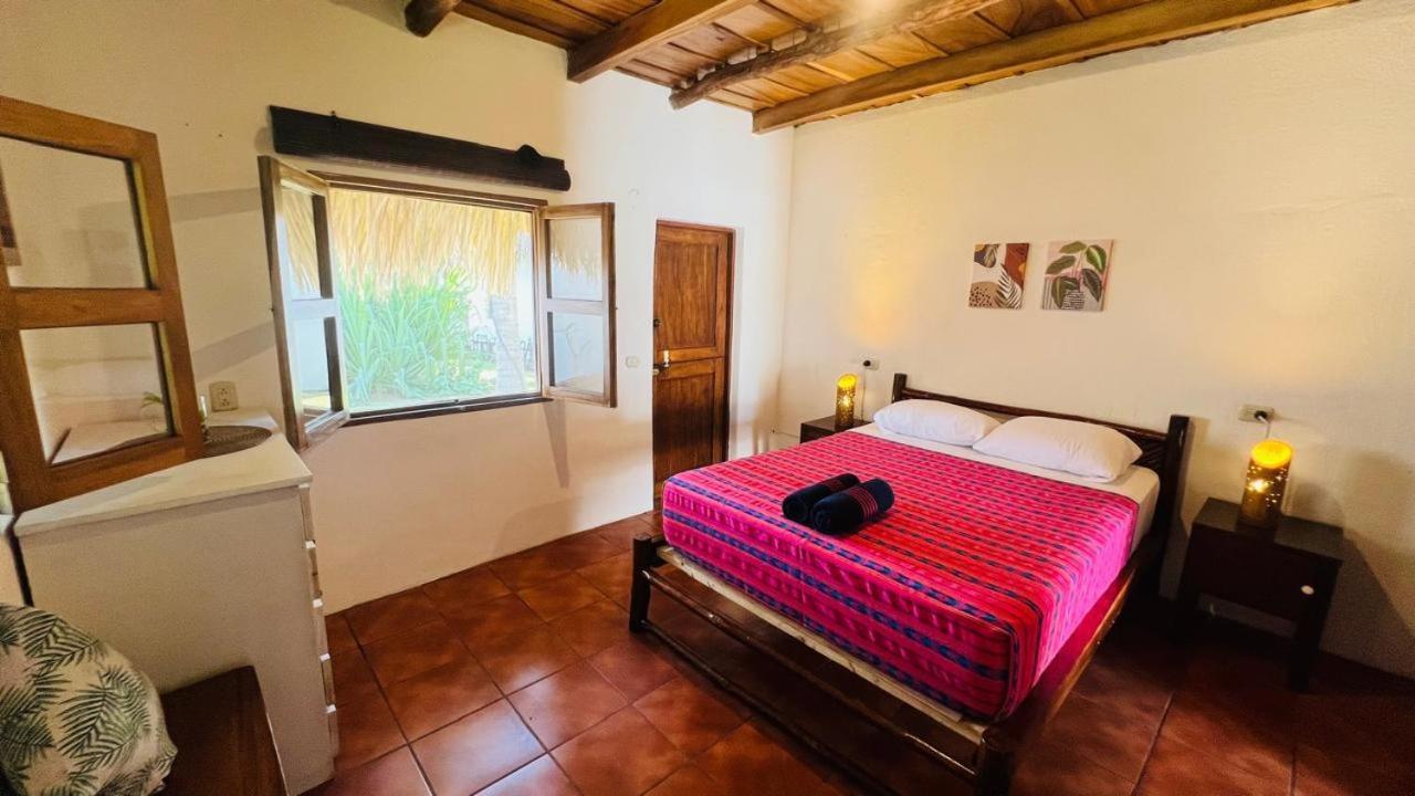 ホテル Paredon Surf House El Paredón Buena Vista エクステリア 写真