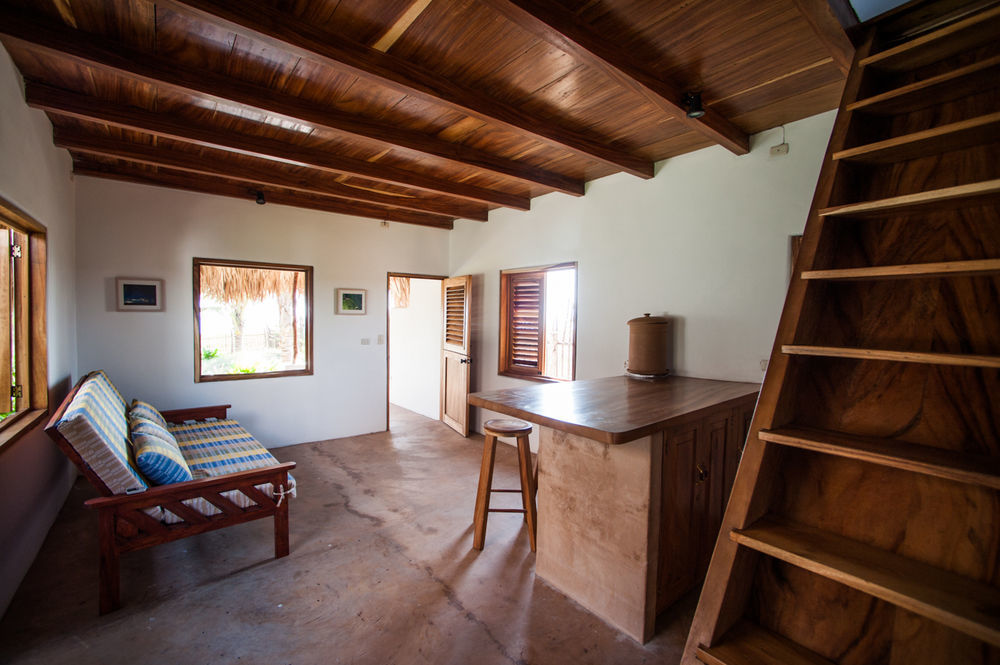 ホテル Paredon Surf House El Paredón Buena Vista エクステリア 写真